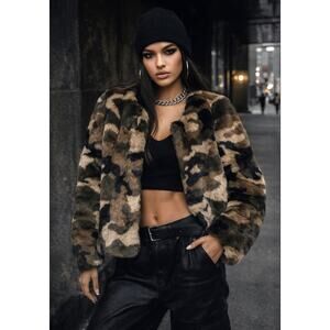 Band of Gypsies XS Faux Fur Camo Jacket  Women's Green Multi Army  MSRP $119